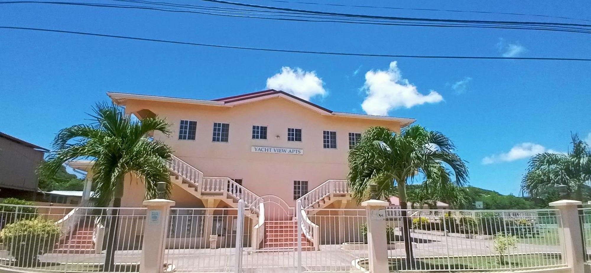Yacht View Apartments True Blue Екстериор снимка